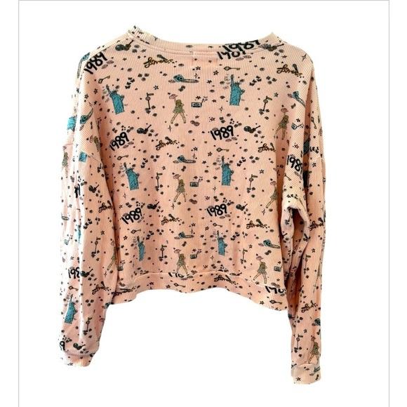 Taylor Swift Swifties Adult  Summer Beach Lovely Lounge Set Size Large - Picture 2 of 14